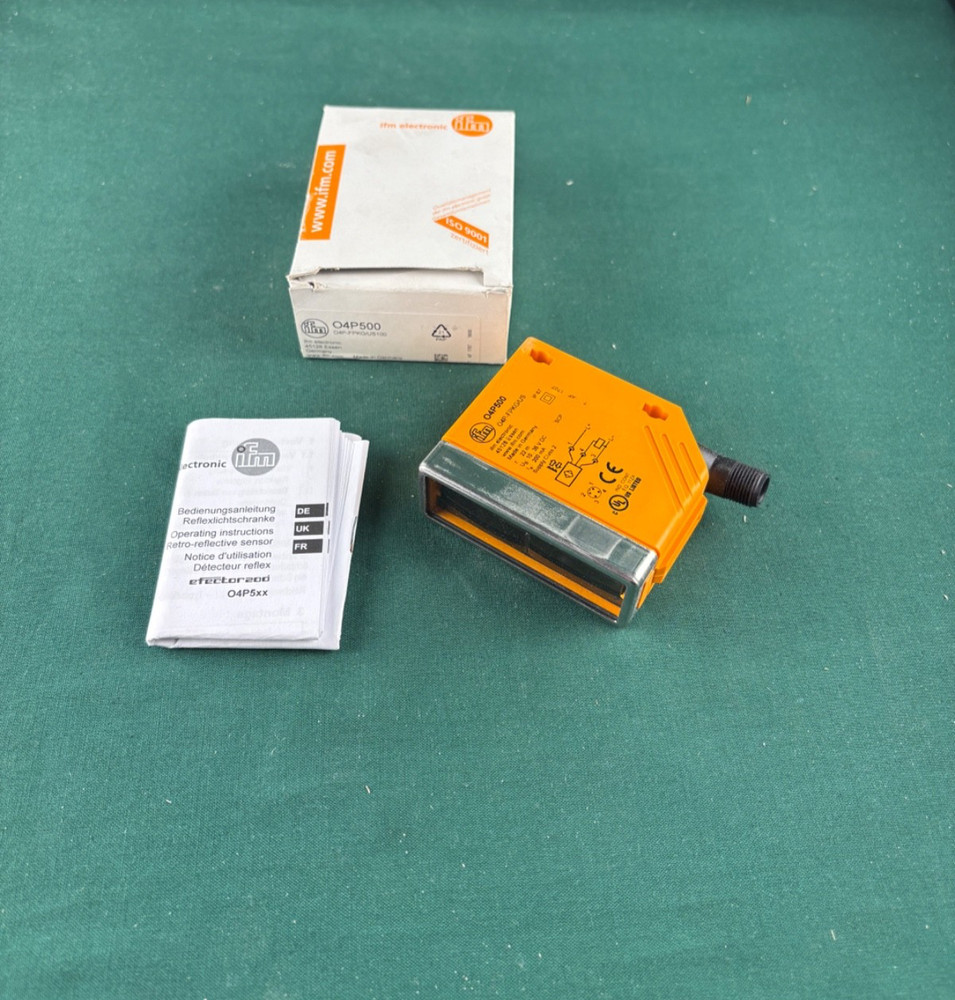 Ifm retro-reflective sensor O4P500 (#SON22)