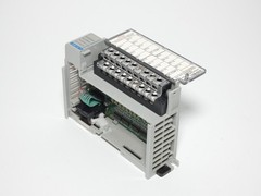 Allen-Bradley 1769-IQ16 Input Module Ser. A F/W 3.1 Compact I/O