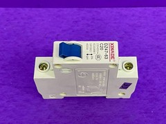 Xinade DZ47-63 C20 , C10 230/400V Circuit Breaker 10 A , 20A [Lot of 7] NEW