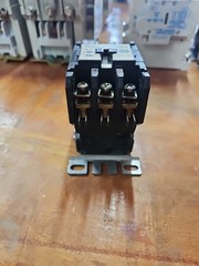 CH Cutler-Hammer C25DND330 30 Amp