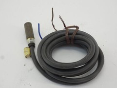 Omron E2E-X2Y2 6′ Inductive Proximity Sensor 240VAC 100mA – NEW Surplus!