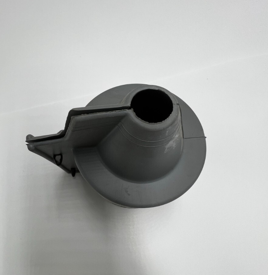 (QTY 3) Salisbury 21116 16 KV Silicone Rubber Ozone UV Resistant Bushing Gray