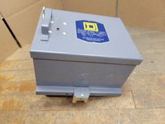 Square D SD-9352 Safelex Plug-in Unit Busway Bus Plug 60A 3PH 3W 240V 15HP