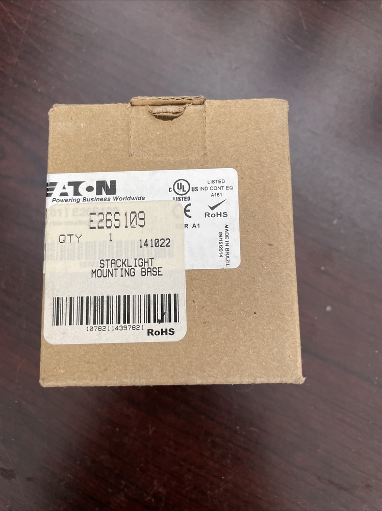 Lot of 2 Eaton Cutler Hammer E26S109 Stacklite Mounting Base