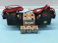 SMC 10-VZ3223 Pneumatic Solenoid Valve Manifold Assembly w/ 2 Valves, 184153