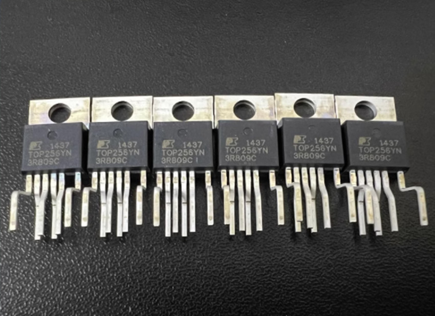 10pcs TOP256YN 245 249 233 242 250 243 257 YN TO220-6