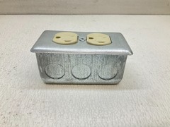 TE Receptacle Outlet 15 A 125 V w/ Enclosure (TSC)