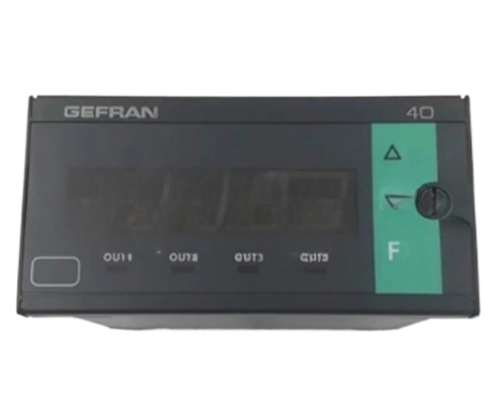1pc Temperature control gauge 40T96-4-00-RR-00-2-0-1 Pressure controller