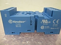 ONE (1) Finder 90.03.SMA SOCKET NEW