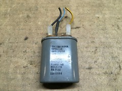 Mallory Bionol 235-8310-3 Oil Capacitor 60 Hz / 370 VAC
