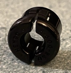 Qty 50 – HEYCO K500-250 Part #2057 – 1/2″ Black Snub Bushing Grommet – ID 1/4″