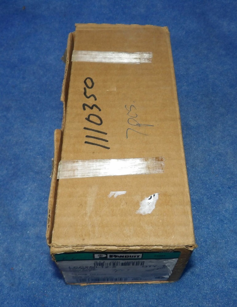Box of 7 NEW Panduit LCC250-12-X Two Hole Long Barrel 250 KCMIL Copper Lugs +…