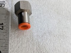 SMC 1/4 OD x 1/8 NPTF Push-In Male Connector Pneumatic Fitting 2/ORDER