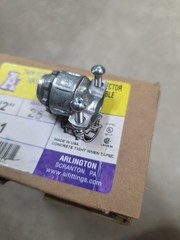 25pc,Arlington Industries 4201, 1/2″, Die-Cast, Single Cable, AC/Flex Connector