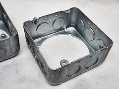 2 pcs Emerson Appleton 4SJDE-1/2-3/4, 4-11/16″, 1/2 & 3/4 KO, Extension Ring