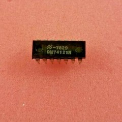 National Semiconductor Corp. #DM74121N 14-Pin DIP, Qty. (2) – NEW