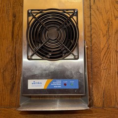 MKS Critical Environment Ionizing Blower Model 5802i [no power supply, UNTESTED]