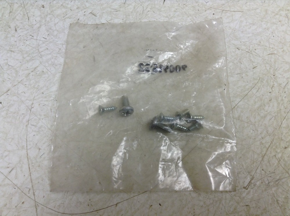 Von Duprin 90091632 Screw Kit Bag of 8 New