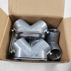 New Box Of 5 Arlington HL-100 Combination Pulling Elbow HL100 AK