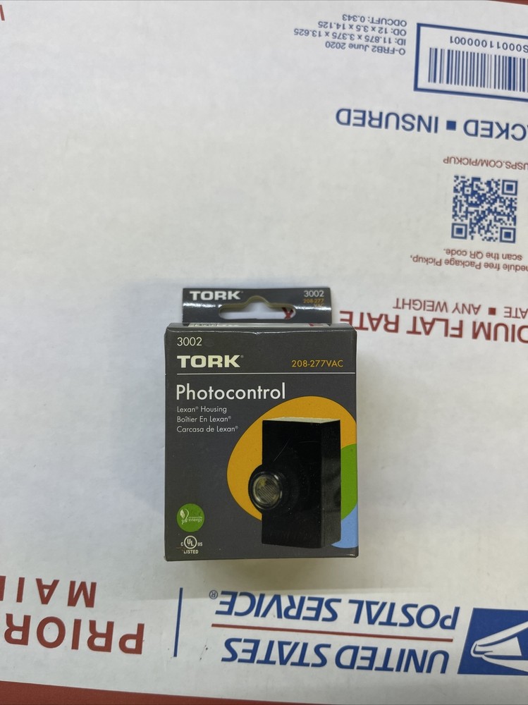 NEW- NSI Tork 3002 Flush Mounting Photocontrol 208-277VAC SPST