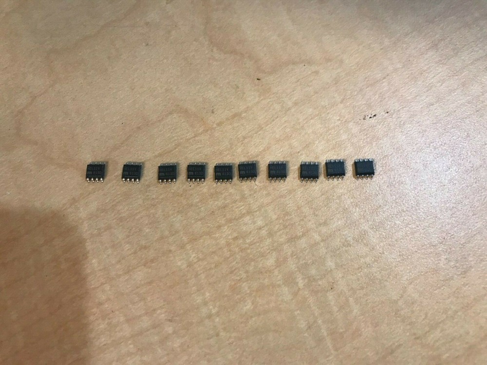 Lot of 10 Microchip Technology SY10EL11VZG IC CLK BUFFER 1:2 8SOIC, New