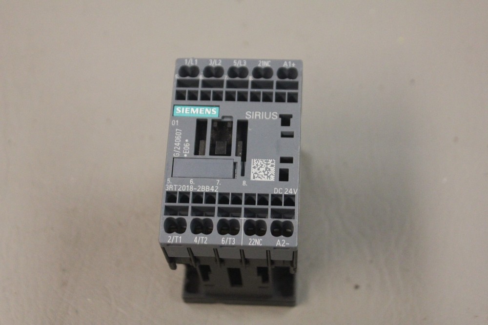 SIEMENS SIRIUS CONTACTOR 3RT2018-2BB42