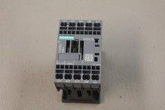 SIEMENS SIRIUS CONTACTOR 3RT2018-2BB42