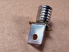 AERONAUTICAL ELEC 75-302 PANEL MOUNT LAMP BULB BAYONET BASE SOCKET HOLDER
