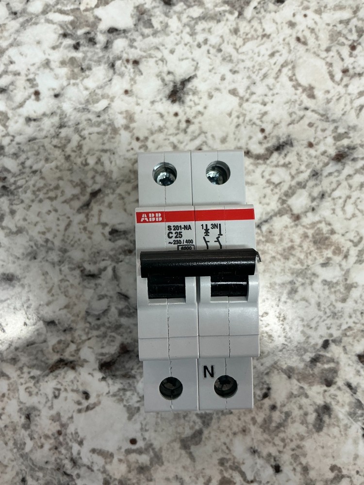*USA FREE SHIPPING* ABB S201-C25NA CIRCUIT BREAKER 2 POLE 25A (1pc)
