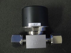 Fujikin FPR-ND-71-9.52-2 NEW MEGA-ONE LA Low Press NC Diaphragm Valve, NEW