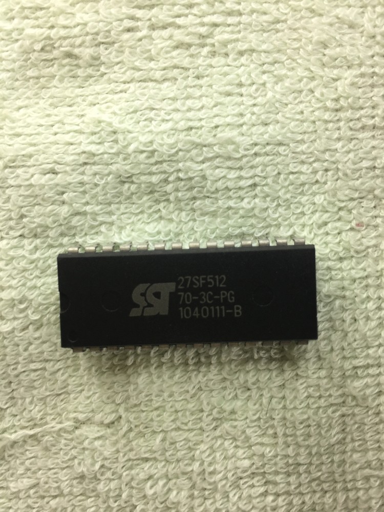 5pcs SST 27SF512-70-3C-PG SST27SF512-70-3C-PG SST27SF512-70-3C-PGE DIP28 IC