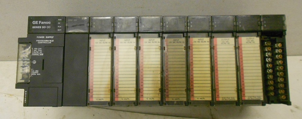GE Fanuc Programmable Controller Base 10 Slot W/ Power Supply 120/240v 17906LR