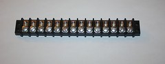 Terminal Block Strip 14 Pos Cinch Connect 14-140Y NEW