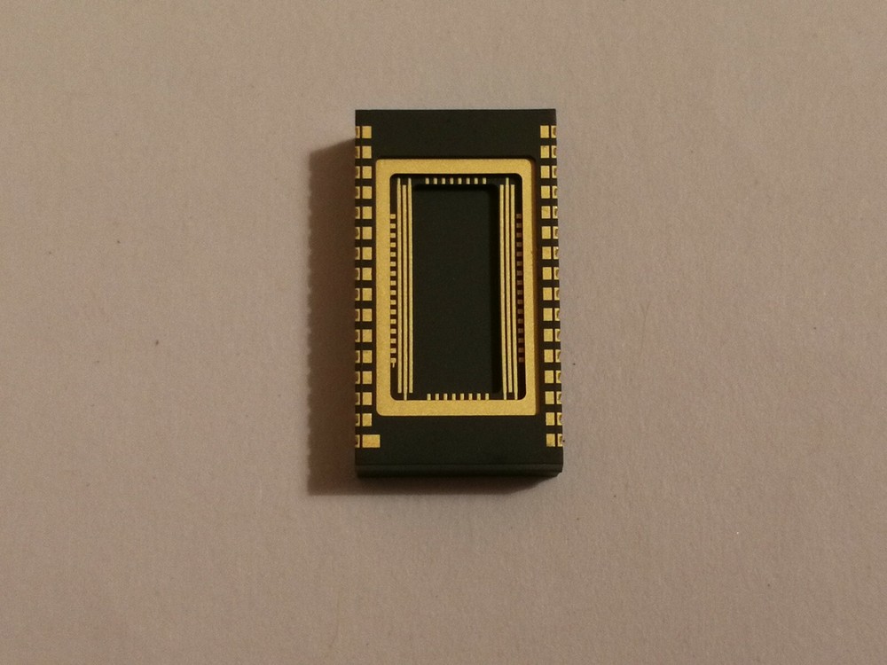 3x Chip carrier ceramic-gold package Kyocera Type I