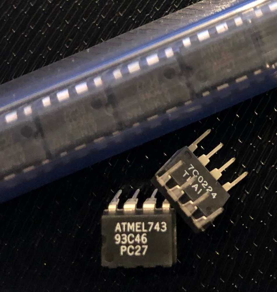 ATMEL AT93C46-10PC-2.7 EEPROM, 64X16, Serial, CMOS, PDIP8 **NEW** Qty.3