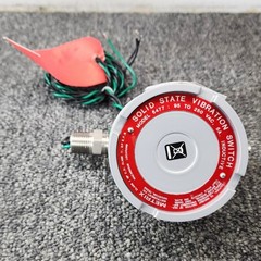 Metrix Electronic Vibration Switch, Model 5477B-001-040
