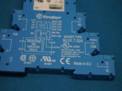 Finder 93.01.7.024 Socket w/ Relay