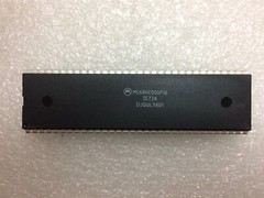MC68HC000P16 MOTOROLA 16-Bit Mpu Hcmos 16Mhz 64PDIP 2 PIECES