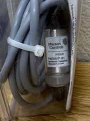 Johnson Controls 0 to 100 PSIG Pressure Transducer P499RAP-101K 1/8″-27 NPT NIB