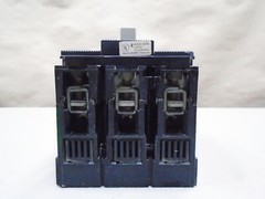 Merlin Gerin Compact 38113 Circuit Breaker CE104N 20 Amp 3 Pole 240/480V