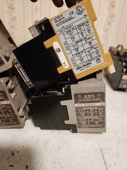 LOT OF 8 ALLEN BRADLEY 700-P400A1 /B RELAY 10A 600VAC 700-P200A1 Bulletin 700P