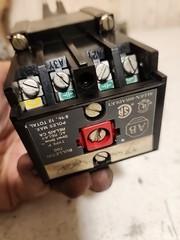 LOT OF 8 ALLEN BRADLEY 700-P400A1 /B RELAY 10A 600VAC 700-P200A1 Bulletin 700P
