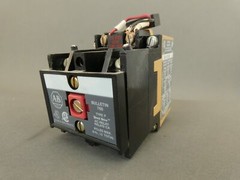 Allen-Bradley 700-P200A1 AC Relay Ser B 100/115-120V Type P