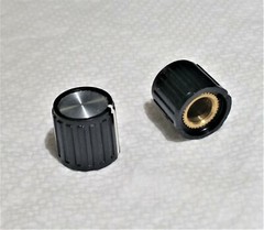 4 each APEM Knobs MPKG-50B1/4 Black with line pointer & screw for 1/4″ shaft