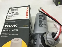 Tork 2021 1/2″ Conduit Mounting w/ #000 Flush Mounting Lot of 2