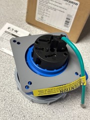 NEW Eaton Arrow Hart AH430R9W pin and sleeve receptacle 30A 3Ph 250VAC 3P4W 5HP