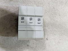 Eaton C383FHCC-3 Class CC 3-Pole Modular Fuse Holder Box of 4 Industrial OEM