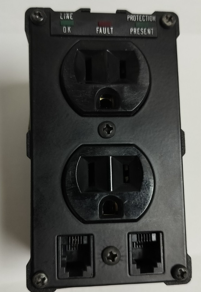 Tripp-Lite ISOBLOK 2-0 120V Diagnostic Surge Suppressor Noise Filter Outlet