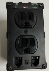 Tripp-Lite ISOBLOK 2-0 120V Diagnostic Surge Suppressor Noise Filter Outlet