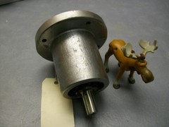 006520 Shaft Reducing Housing One to One Ratio Greasable